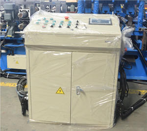 Xinnuo <span class=keywords><strong>C</strong></span> Z Pfetten rollen form maschine Inter charge Manufacture Voll automatische CZ-Austausch pfetten maschine - Product Image 4