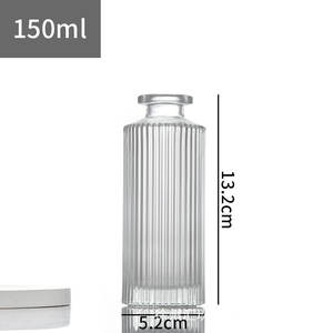 Diffuseur d'huiles essentielles DIY en verre transparent à rayures verticales, design moderne, rechargeable, avec bouchon et bâtonnets - Product Image 5