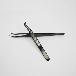 แหนบต่อขนตาแบบมืออาชีพ รุ่น Diamond Grip Black Plasma Volume พร้อมโลโก้สั่งทำ ปลายไฟเบอร์สแตนเลส - Product Image 1