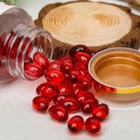 Gélules d'astaxanthine et d'huile de krill en marque blanche OEM, mélangées à de l'huile de coco, capsules de nutriments antioxydants pour les soins quotidiens des hommes et des femmes