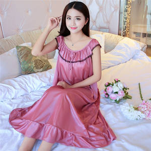 2023 mujeres verano fino Sexy seda hielo manga corta pijamas de mujer encaje rojo seda hielo vestido de mujer Home Fury - Product Image 1