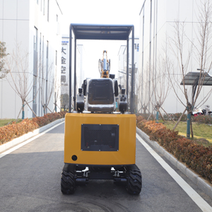 Mini-excavatrice avec compartiment moteur à charnières arrière et chenilles résistantes à l'usure, rendant l'efficacité opérationnelle élevée garantie - Product Image 3