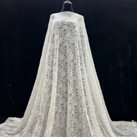 Dentelle Chantilly blanche vintage élégante en polyester perlée de paillettes brillantes personnalisées, tissu de luxe en maille pour robes de mariée