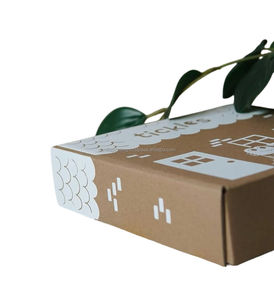 Caja de envío de cartón corrugado cosmético con logotipo personalizado, cajas postales rígidas con ventaja UV de 2mm de espesor con autosellado para ropa de cama - Product Image 3