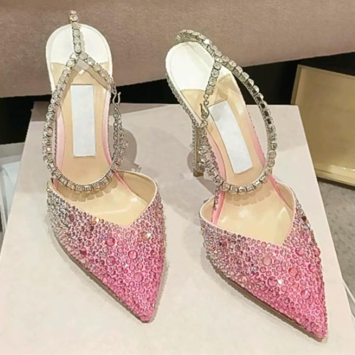 ไล่ระดับสีชมพูสีขาว