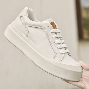 Chaussures de sport pour hommes en cuir véritable avec logo personnalisé, lacets, chaussures décontractées de luxe, semelle épaisse, respirantes, légères, tendance - Product Image 3