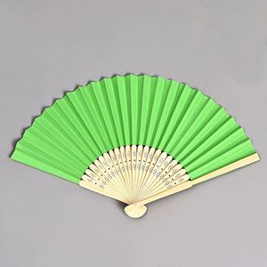 Abanicos de Mano Portátiles de Bambú para Invitados de Boda, Diseño de Arte Folclórico Tallado y Pintado, Recuerdo para Fiesta de Navidad - Product Image 4