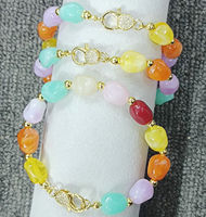 Bracelet CH-LAT1066 avec de jolis charms en forme de cœur en CZ, perles ovales en acrylique, bracelet fait main, bracelet extensible multicolores en acrylique, bijoux