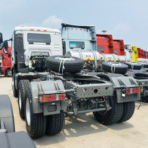 Camions tracteurs Sinotruk Howo TX neufs à 10 roues Euro 2 6X4 Diesel Automatique avec moteur Weichai et caméra arrière à vendre - Product Image 5