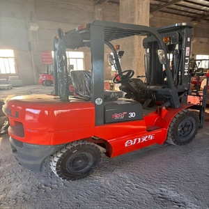 Montacargas Usado de 3T con Desplazador Lateral Hidráulico, Motor Caterpillar, Neumáticos Sólidos, Mástil de Dos Etapas, Diésel, para Construcción - Product Image 4