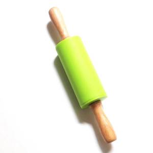 Rodillo de silicona ecológico con mango de madera, rodillo para masa de tamaño pequeño, herramienta para hornear, incluye cortadores de repostería - Product Image 3