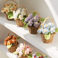 Cadeau de fleur éternelle tricotée, nouveau petit panier en pot, fleur en crochet à la main, mini plante, décoration de bureau