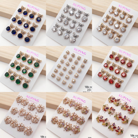 Pendientes de tuerca XUPING chapados en oro de 18 quilates con circonita cúbica pavé floral, delicados, para el día a día, joyería de moda para mujer, estilo chic.