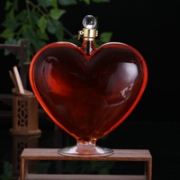 Bouteille en verre soufflé à la main de 1000 ml en forme de cœur pour spiritueux, vodka, vin et whisky – Vente en gros personnalisée et unique