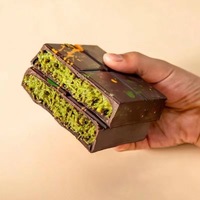 Boîte Cadeau de Chocolats de Dubaï Fait Main OEM de Haute Qualité, Saveur Pistache Croquante, Gâteau Mille Feuilles pour Occasions Spéciales