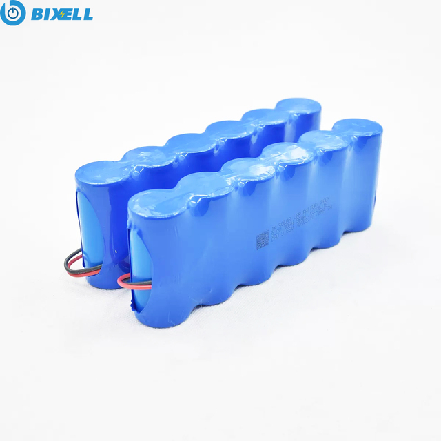 Ultra-low Internal Resistance 8 Milliohms 3C Fast Charging 3.2V IFR32700 30AH LiFePO4 Battery CE Certified 3000 Cycles -20-65C