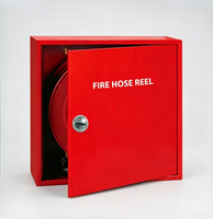Armoire murale pratique et peu encombrante pour enrouleur de tuyau d'incendie, idéale pour les couloirs de sécurité publique des hôtels