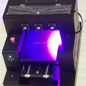 <span class=keywords><strong>Imprimante</strong></span> à plat UV de petite taille à bas prix, largement utilisée, <span class=keywords><strong>imprimante</strong></span> de cartes <span class=keywords><strong>PVC</strong></span> A4, <span class=keywords><strong>imprimante</strong></span> à jet d'encre pour cartes <span class=keywords><strong>PVC</strong></span> - Product Image 3