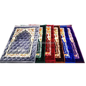 Prix usine arabe musulman tapis de prière doux en peluche portable personnalisable hommes et femmes tapis couleur unie <span class=keywords><strong>couverture</strong></span> de prière - Product Image 1