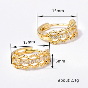 Orecchini a Cerchio Eleganti con Perline da Donna, Orecchini a Cerchio Piccoli con Pietre Scintillanti Vuote, Gioielli alla Moda per Uso Quotidiano, Vendita all'Ingrosso - Product Image 4