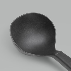 Tomate Manche en nylon écologique Louche à soupe ergonomique Design italien de luxe Gadget de cuisine Soupe de service Minestra Pasta Noir - Product Image 5