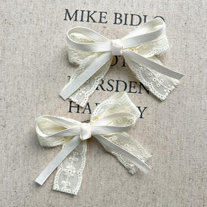 Pinza de Pelo Lateral para <span class=keywords><strong>Mujer</strong></span>, Hecha a Mano, Retro, Fresca, Beige, con Encaje Bordado, Estilo Bohemio Pastoral, Tipo Pato - Product Image 3