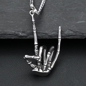 Pendentif main squelette yunnique en argent tibétain, style gothique pour homme, chaîne de pull, cadeau - Product Image 4