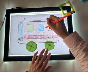 Boîte à lumière LED mince pour dessiner le traçage de la <span class=keywords><strong>tablette</strong></span> d'animation de <span class=keywords><strong>tatouage</strong></span> pour les jouets d'art et de <span class=keywords><strong>dessin</strong></span> - Product Image 2