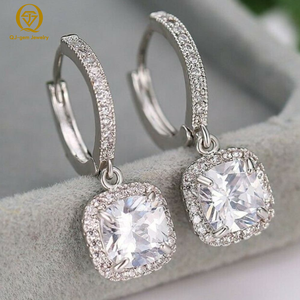 Pendientes Colgantes Halo de Diseño Clásico, Platino, Corte Cojín, Diamante Cultivado en Laboratorio, Color D, Claridad VVS, Certificado IGI, Personalizado para Regalo - Product Image 3