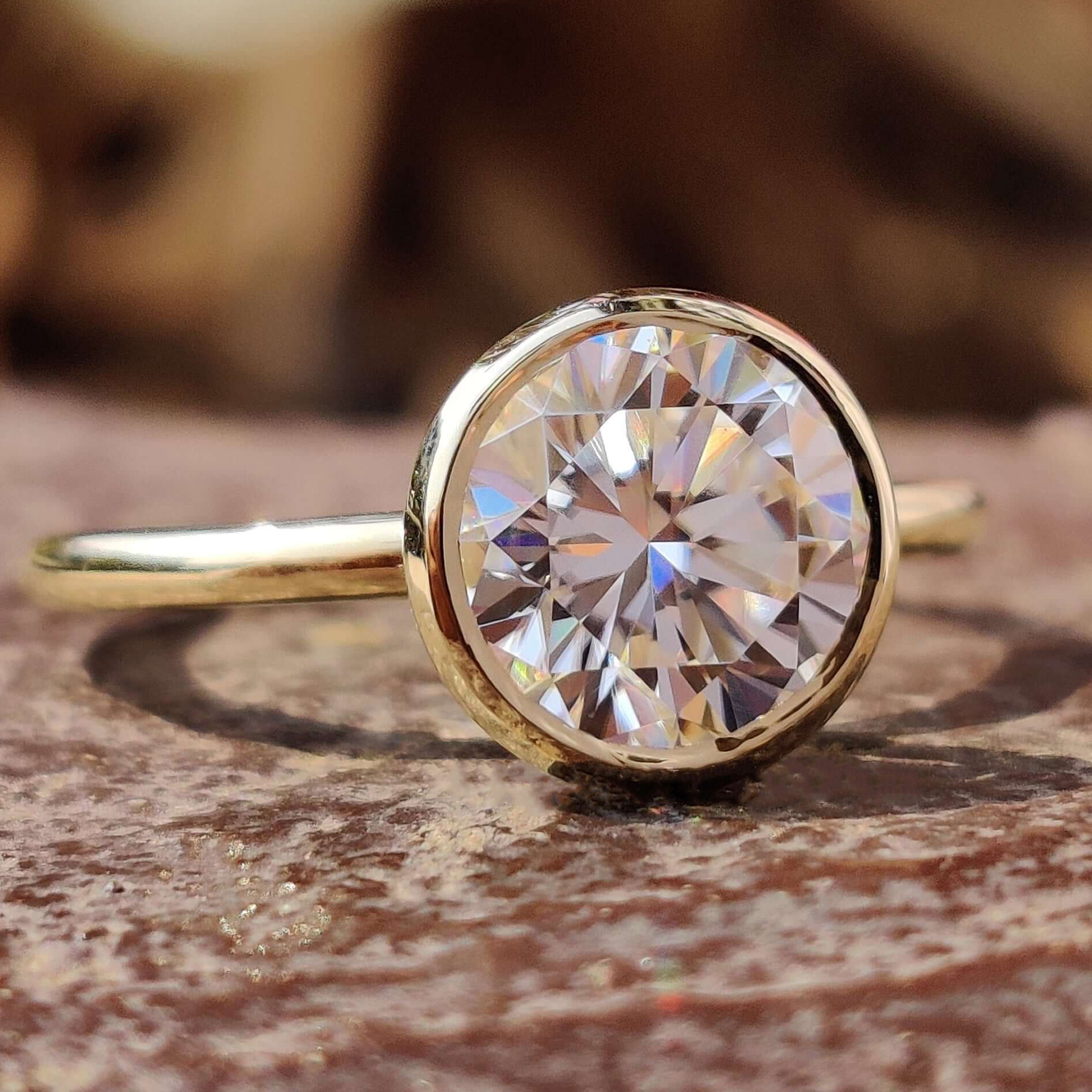 แหวนเพชรโมอิสทรงกลม