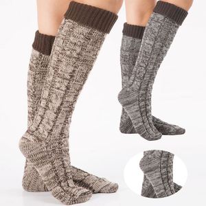 Cubrebotas de Invierno Navideños de Punto, Calcetines Largos de Colores Mezclados por Encima de la Rodilla - Product Image 2