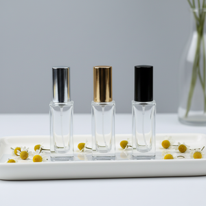 Venta al por Mayor de Botellas de <span class=keywords><strong>Perfume</strong></span> de Vidrio Cuadradas de 3ml y 5ml, Atomizadores Vacíos con Tapas Metálicas - Product Image 3