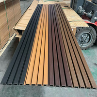 Panneau de bardage extérieur en WPC résistant au feu et imperméable à l'eau, texture bois naturel, pour l'architecture moderne