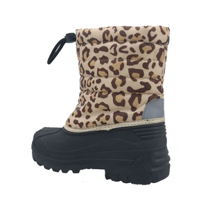 YLK3515 Bottes d'hiver pour enfants, garçons et filles, mode en gros, bottes d'extérieur chaudes, imperméables, antidérapantes, pour temps froid. - Product Image 2
