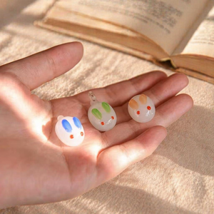 Abalorio de cristal de lampwork con diseño de conejo y ratón, estilo japonés, creativo, colorido, accesorio DIY para pulsera - Product Image 1