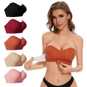 Sujetador Invisible de Silicona sin Tirantes con Efecto Push-Up, Marca Cupone Piece - Product Image 4
