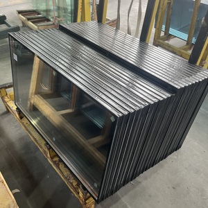 Vidrio Aislante de Baja Emisividad con Tinte Negro, Unidad de Doble Acristalamiento de Alta Eficiencia Energética para Aplicación en Ventanas de Fachadas de Edificios - Product Image 1