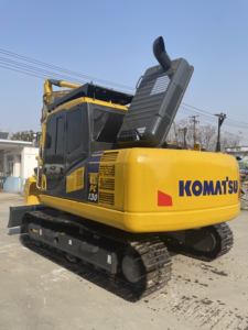 Excavatrice d'occasion Cummins Komatsu PC130-7/PC130-8 hydraulique moyenne et efficace, modèle 2023, poids opérationnel de 13 000 kg, pour usage urbain - Product Image 4