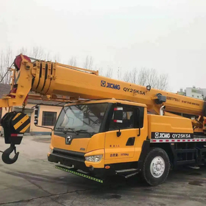 Grue à camion XCMG de 25 tonnes, grue à camion télécommandée, fabriquée en Chine, à vendre - Product Image 1