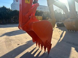 In stock original used Hitachi ZX200 crawler excavator with low working hours.Full machine maintenance with test videos - Product Image 6