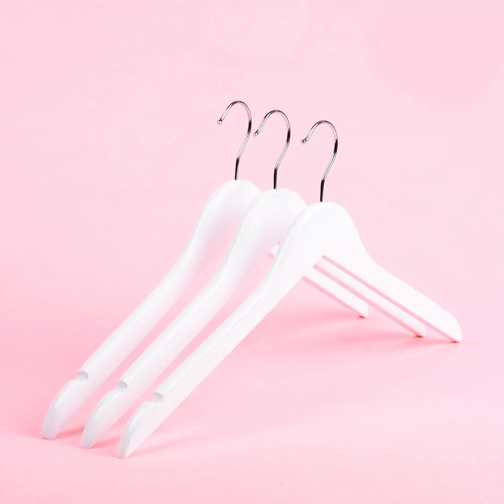 Manufacture Wholesale Cheap Price White Wooden Shirt Clothes Hangers For Shirt