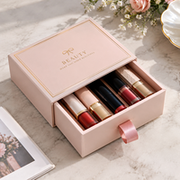 Boîte à tiroir rigide recyclable avec logo personnalisé en feuille d'or gaufrée, doublure en éponge, glissière lisse, poignée en ruban, cadeau de luxe pour bijoux