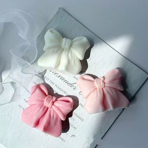 Vela Aromática Hecha a Mano con Lazo 3D, Delicado Lazo Tridimensional y Larga Duración, Ideal para Regalos de Cumpleaños y Decoración del Hogar - Product Image 2