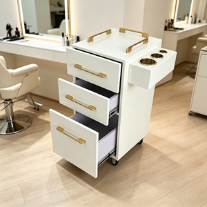 <span class=keywords><strong>Chariot</strong></span> de rangement pour salon de coiffure blanc avec poignées dorées et supports latéraux pour sèche-cheveux, <span class=keywords><strong>chariot</strong></span> de coiffure avec <span class=keywords><strong>plateau</strong></span> et roulettes - Product Image 3