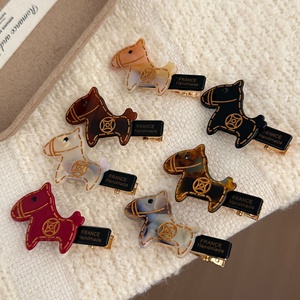 Pinza de Pelo Acrílica Personalizada de 5*3cm para Niñas y Pasador de Pelo de Acetato con Diseño de Tortuga y Diseño de Dibujos Animados para Uso Diario, Accesorios para el Cabello - Product Image 1