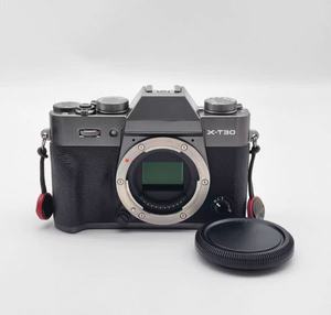 Cámara <span class=keywords><strong>Fujifilm</strong></span> <span class=keywords><strong>X</strong></span>-<span class=keywords><strong>T30</strong></span> APS-C sin Espejo, Solo Cuerpo, Usada, en Oferta, Lista para Enviar - Product Image 1