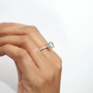 Anillo de Compromiso y Boda con Diamante Cultivado en Laboratorio, Corte Cojín, Certificado IGI, Diseño de Eternidad Completa, Oro Sólido de 14K, Joyería Solitaria - Product Image 4