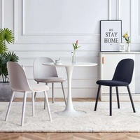 Chaise de salle à manger en plastique minimaliste nordique avec coussin rembourré, colorée, empilable, pour cuisine, café, restaurant, chaise de loisirs