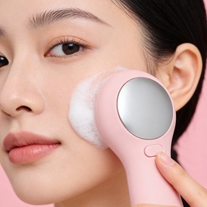 Brosse Nettoyante Visage Électrique en Silicone Multicolore pour Femme avec Tête Chauffante Massante en Métal – Vente en Gros - Product Image 5