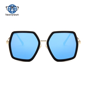 Teenyoun Square Luxury <strong>Sun</strong> <strong>Glasses</strong> Brand Designer <strong>Ladies</strong> Oversized Crystal Sunglasses Women Big Frame Mirror <strong>Sun</strong> <strong>Glasses</strong> Female - Product Image 3